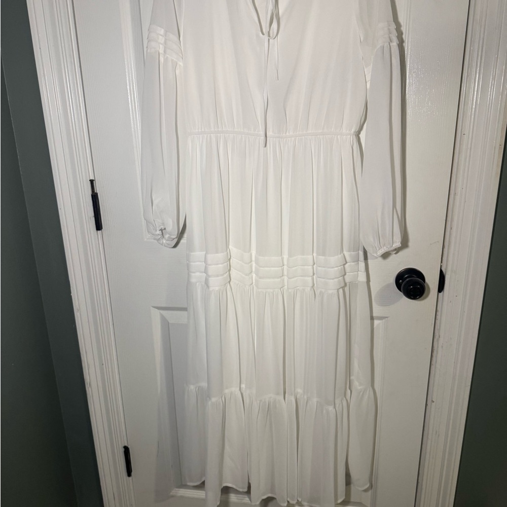 Elegant White Maxi Dress